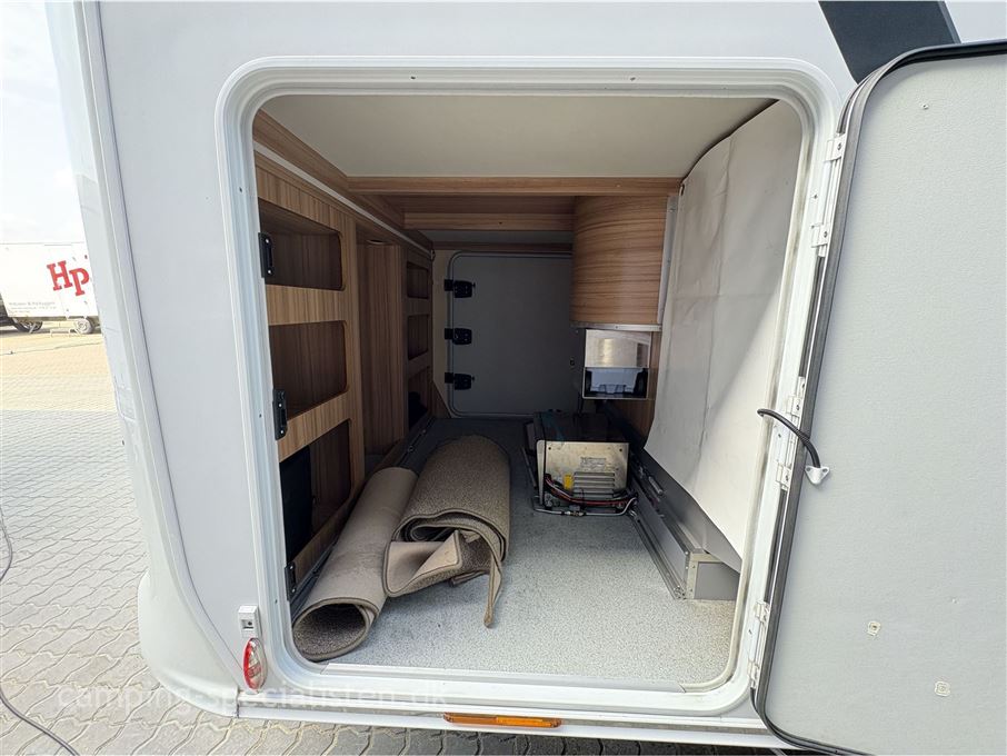 Knaus Sun I 700 LEG Enkeltesenge og hæveseng